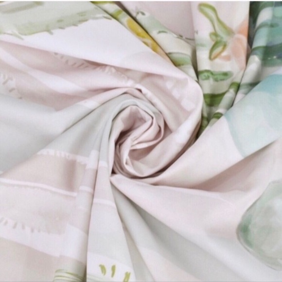 NWT Inner Garden Tapestry - Picture 2 of 3